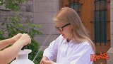 不小心把生发素喷到了脸上，小美女瞬间变成了小毛孩