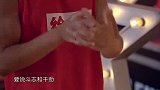 达人秀：这姑娘也太生猛了，上来就把衣服脱了，沈腾：吓我一跳