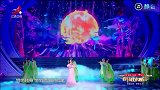 杨钰莹一首《我在春天等你》深情至极，声音不沧桑，温柔直戳内心