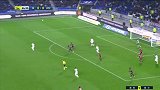 第65分钟里昂球员图萨尔射门 - 打偏