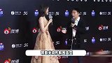 杨迪主持红毯引热议！高情商回应嘴瓢和口音，被赞不输专业主持人
