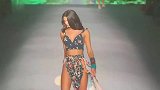 迈阿密泳装周超模走秀集锦，优雅随性，别样的性感时尚