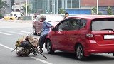 原来碰瓷党也是有“行规”的，遇到这几种车，白给钱也不会碰！