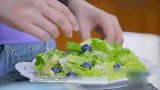 小米粒长大后首露脸，伊能静给女儿做饭都要摆盘，活的太精致了！