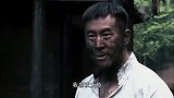 土匪四大金刚小瞧解放军连长，谁知连长身手数一数二，暴打铁头功