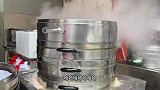 福建晋江老面肉包，内馅爆汁外皮劲道，1个1块5，小店日做3000个