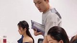 同事被上司批评，祝晓晗在一旁幸灾乐祸，结果惹祸上身