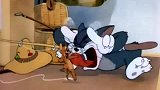 猫和老鼠：汤姆和野猫一起比较，看谁炸毛力哈，就为了得到杰瑞