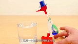 神奇的饮水鸟，喝一点水就能一直摆动，这是什么原理？