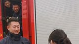 湖北黄石：消防员出警归来被女生要联系方式
