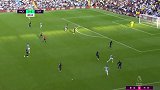 第43分钟曼城球员京多安射门 - 打偏