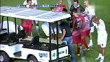 足球-14年-慈善赛-内马尔亲自驾车送伤员罗比尼奥离场 足球场上玩飙车-花絮