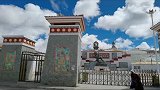 驾车公里到达母亲河源头，参观藏族人民旷世英雄博览园