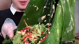 三层吃海带，刚上市的海带一大片啃着吃真过瘾！