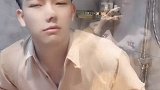 被迫营业的老公～我最后截的图怎么感觉神似殷世航 擦玻璃才艺秀