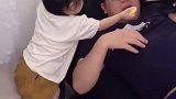 斥巨资买的柠檬片竟然被你泡了，看爸爸吃的津津有味，咱也不敢问