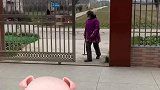 狗子偷溜出去不回家，奶奶很生气，后果很严重