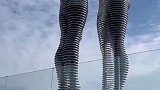 独特的地标建筑，可融合可交错的雕像