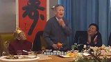这么冷的天穿这么少，姑娘你是真狠呀