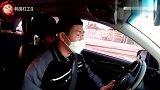 东北老乡在韩国打工，下班一起吃烤肉，有说有笑真热闹！