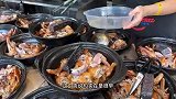福建大叔传承上辈60年手艺做鸭，高峰日做500只，沿袭明朝古法配方