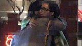范冰冰穿毛衣别发卡扮嫩深夜与友相聚难舍难分