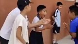 学生下课波波攒”比拼，高手过招风驰电掣，网友：我眼睛跟不上了