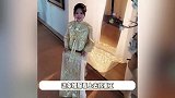 金莎晒新中式婚服，一身古典造型温婉典雅，佩戴结婚五金贵气十足