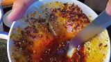 地方特色没事，辣椒味的碗