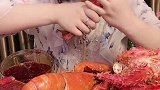 土豪美女吃帝王蟹肉太香了