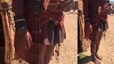 非洲原始部落的少女，都是这样装饰自己的，真是开眼了