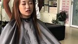 搞笑段子给美女烫头