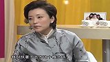 李健老婆首次曝光竟是清华博士，长相不输一线女星，难怪不愿公开