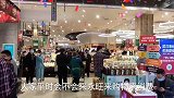 实拍日本人武汉开的永旺，人气爆满这受欢迎，国内商场情何以堪