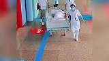 女子连续3次剖宫产生娃，子宫薄如蝉翼却又怀孕，子宫破裂险丧失