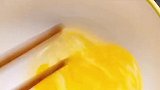 超简单的香蕉蛋饼，口感香甜，简直太适合宝宝啦