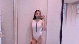 百变瑜伽美女4K超清自拍视频，练瑜伽身材太劲爆了！