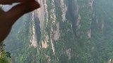 手抓世界户外最高电梯