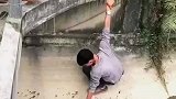 没想到还能这样钓鱼，钓鱼佬看了沉默不语