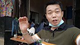 非洲靓妹还会用缝纫机，身上的衣服也是亲手做的，漂不漂亮？