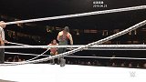 WWE-18年-世界巡演：加州安纳海姆站 擂台边绳损坏 罗林斯压制齐格勒-花絮