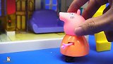 佩奇和猪妈妈一起去新房子里玩哦！