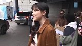 李艺彤风云榜回顾Vlog，女神化完妆美若天仙，成全场焦点