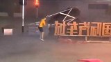 湖北武汉：武汉龙卷风致6人死亡218人受伤，埋压伤者已送医