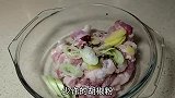 肉放锅里蒸一蒸，教你农家独特做法，营养软糯鲜香别错过