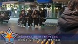 肖战游环球影城城堡中挥手梦回年迪士尼扭动身体大笑很治愈肖战