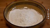 面粉里加1个鸡蛋，不用烤箱不用电饭锅，蓬松暄软不塌陷