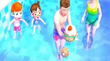 超级宝贝：宝贝在水里游泳，和哥哥姐姐一起玩球，真快乐！