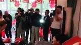 新娘子改口叫妈，婆婆的回答太搞笑了，看一次笑一次！