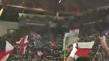 客场7-2大胜药厂！实拍巴黎球员与远征球迷庆祝胜利